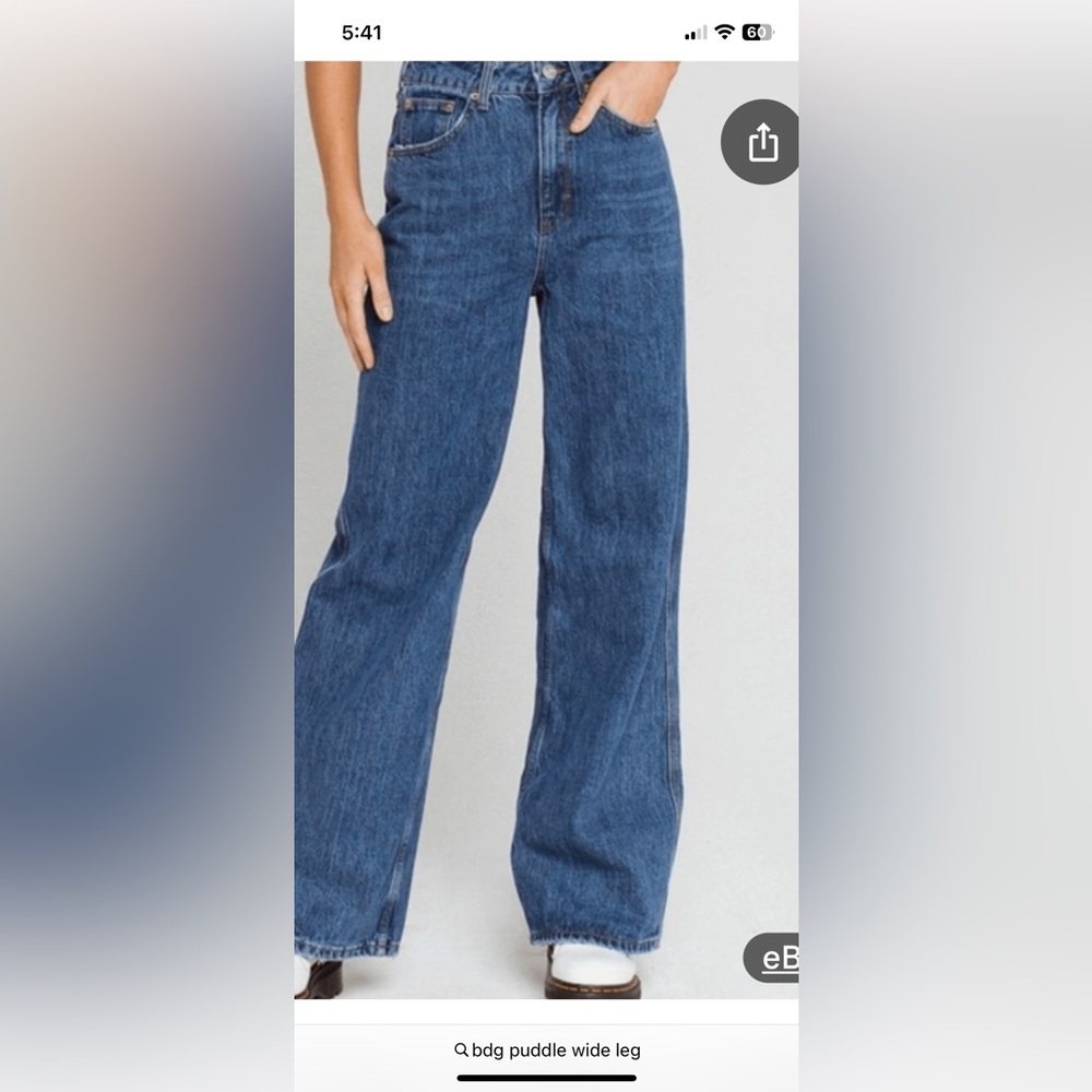 BDG puddle wide leg bill. Dark wash wide leg jeans. GUC like new